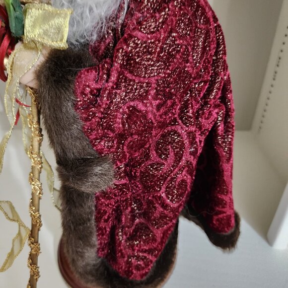16" Grandeur Noel Santa Claus /Detailed Fabric Collectors Edition/Christmas - Picture 9 of 12